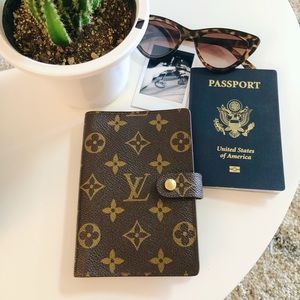 Louis Vuitton Agenda PM